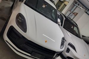 PORSCHE MACAN T