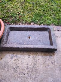 lavandino in pietra antico