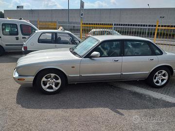 Jaguar xj8 3.2  1998