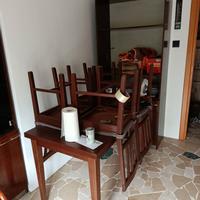 TAVOLO ALLUNGABILE E 4 SEDIE