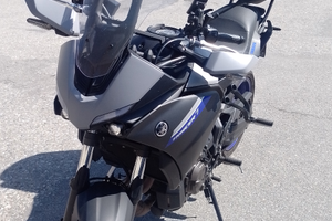 Moto Yamaha Tracer 7