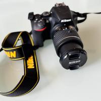 NIKON D3500 reflex con custodia e batterie