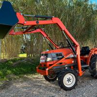 Kubota gl-21 con pala nuova