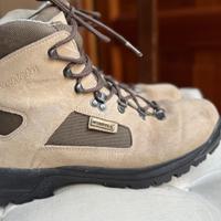 Scarponcini trekking Invicta