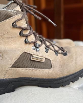 Scarponcini trekking Invicta 42