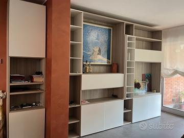 mobile libreria moderna soggiorno bianca e legno