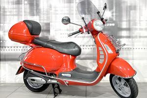 Piaggio Vespa GTS 250