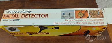 METAL DETECTOR nuovomai usato con le batterie si 