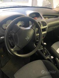 Macchina perfetta per neo patentati Peugeot 206