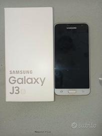 smartphone Samsung Galaxy J3