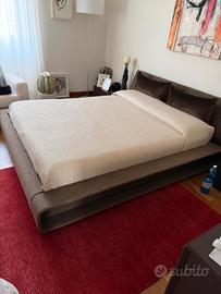 Letto matrimoniale Molteni