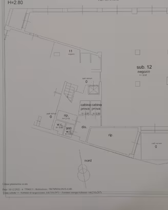 Locale commerciale, effettivi 160 metri quadrati