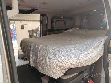 kit camperizzazione Ford Turneo Custom 2022
