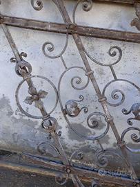 Ringhiere in ferro battuto di primi del '900