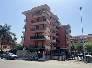 4 LOCALI A GIARRE