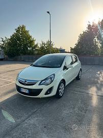 Opel Corsa 1.2 Benzina/ GPL NEOPATENTATI 