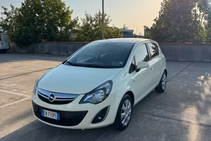 Opel Corsa 1.2 Benzina/ GPL NEOPATENTATI 