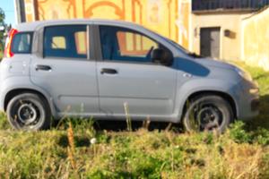 panda 1.0 Hybrid versione base