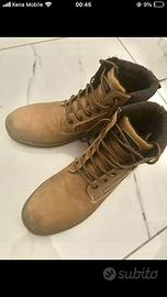 Stivaletti simil Timberland