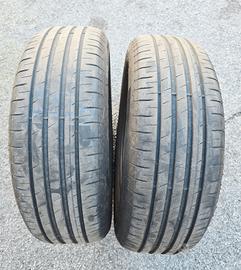 2 gomme Good Year 205/60 16 92V