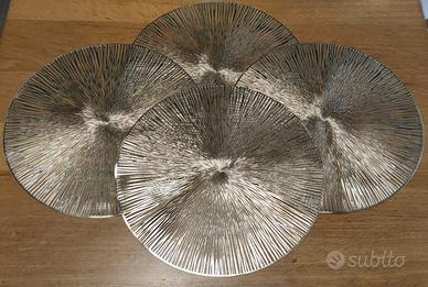 NUOVO – Set di 4 Sottopiatti Dorati in PVC