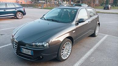 Alfa Romeo 147 1.9 JTDm 120 CV - Gancio traino 