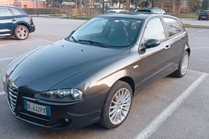 Alfa Romeo 147 1.9 JTDm 120 CV - Gancio traino 