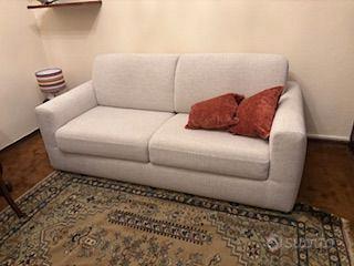 Divano letto Poltrone Sofà nuovo (mai utilizzato)