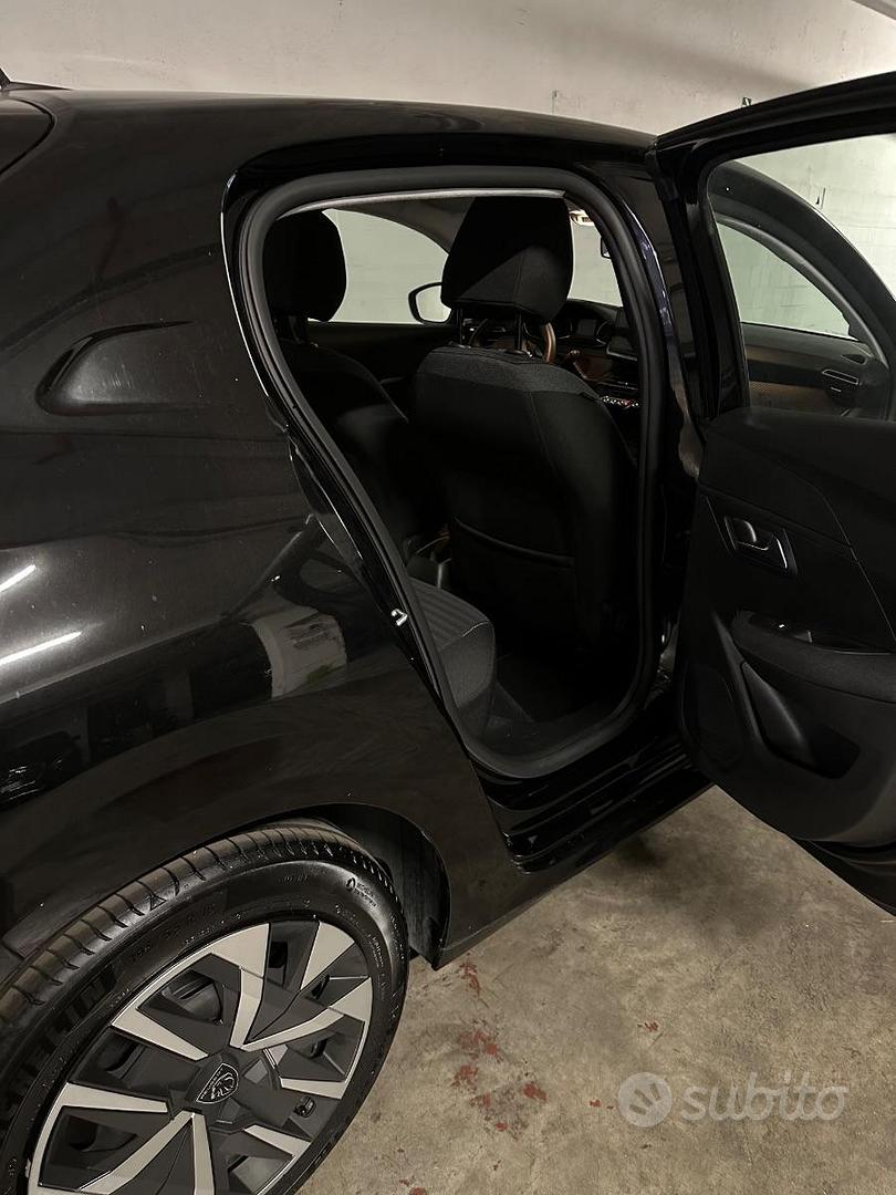 Peugeot 208 2023 photo 4