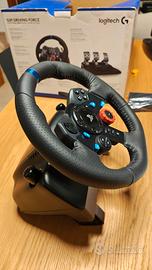Volante e pedaliera PS4 e PC Logitech G29