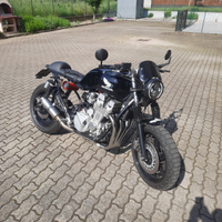 Honda cb750 sevenfifty cafe racer
