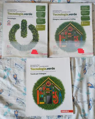 Libri, testi di tecnologia scuola media 