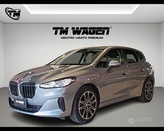 BMW Serie 2 A.T. (U06) - 220i 48V Active Tourer