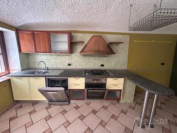 cucina tenuta benissimo