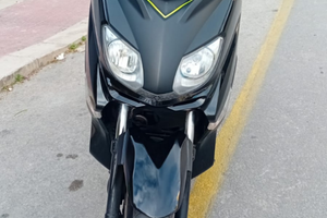 Scooter yamaha x max 125
