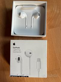Earpods con connessione Lightning nuovi mai usati