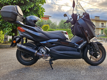 Yamaha xmax 300