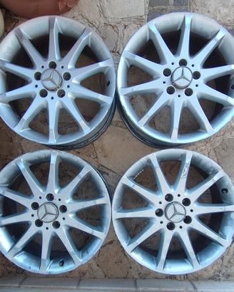 Cerchi in lega 17 per Mercedes
