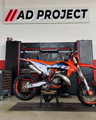 Ktm 125 SX Motard con tripla omologazione