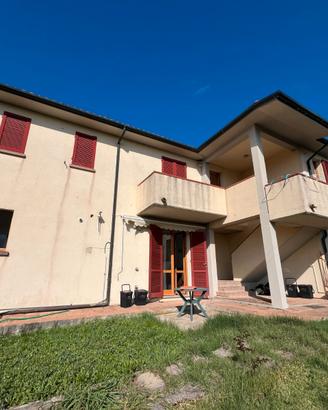 Trilocale con giardinetto in prossimita' del borgo