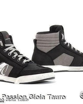Scarpe Moto Touring FORMA GROUND Flow Nere Grigie