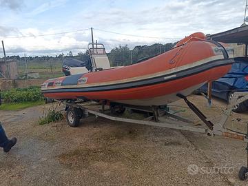 Gommone,carrello e motore 40 cv