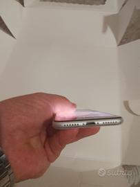 iPhone SE2020.70€
