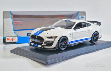 Ford Mustang Shelby GT 500 1:18