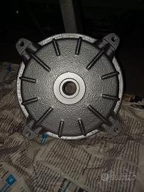 mozzo vespa posteriore 4 fori