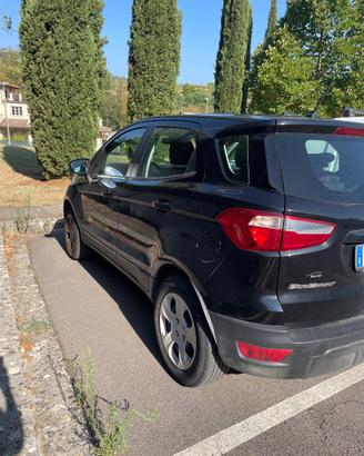 Ford ecosport nera