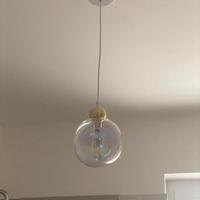 Lampa sospesa oro con palla di vetro 