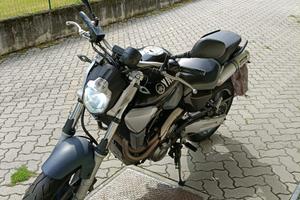 Yamaha MT-03 660 del 2006 adatta Patente A2