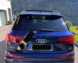 Audi Q7 Sport Plus 7 posti