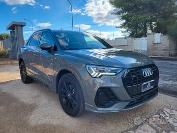 Audi Q3 40 TDI Quattro S tronic S line Cockpit....